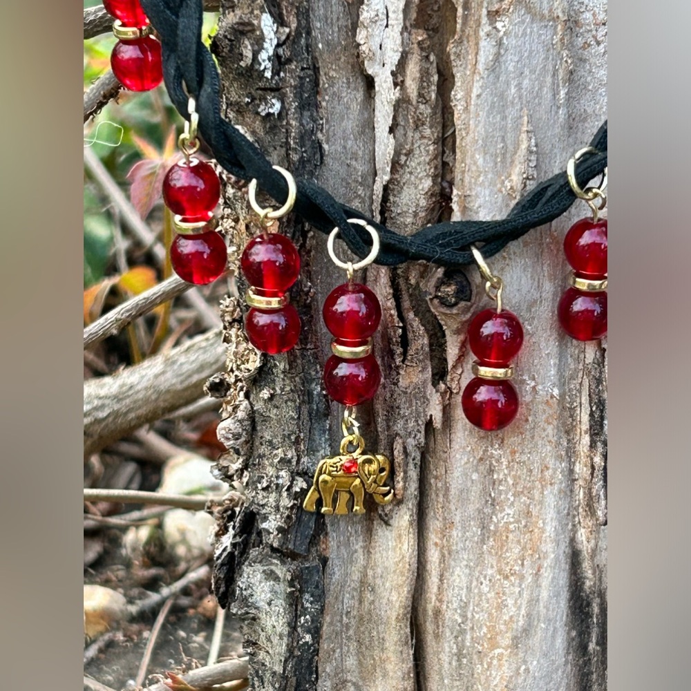 🐘Red Faux Suede necklace w Gold Elephant